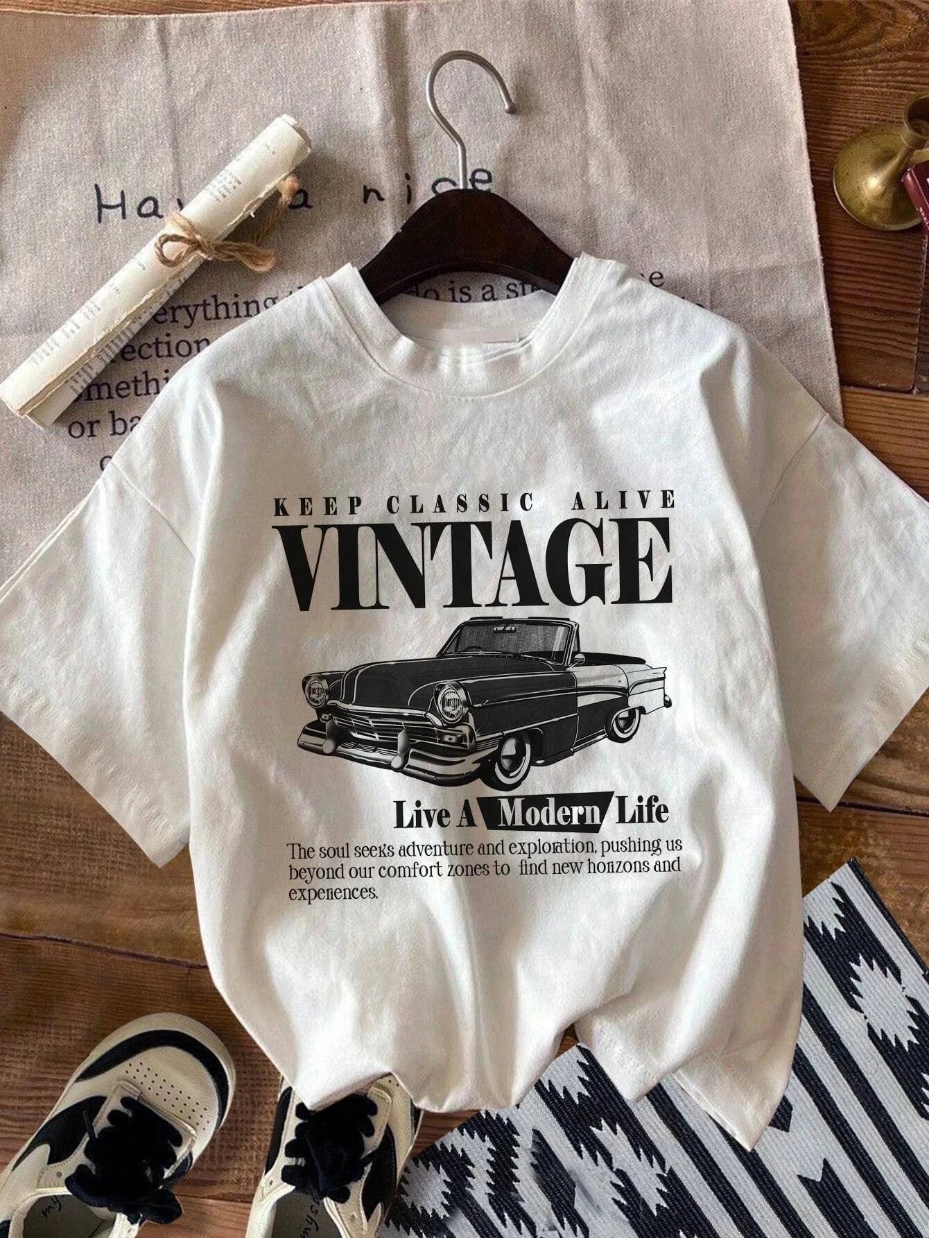 Women's T-shirts custom/ Premium Printed