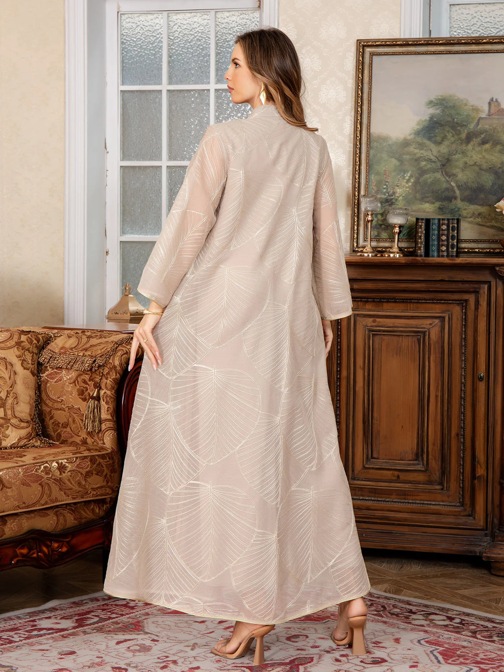 New Middle East Muslim Women's Robe Loose Fit Non-Stretch Fabric High-end Elegant Embroidered Lace Dubai dress Arab Dress Abaya