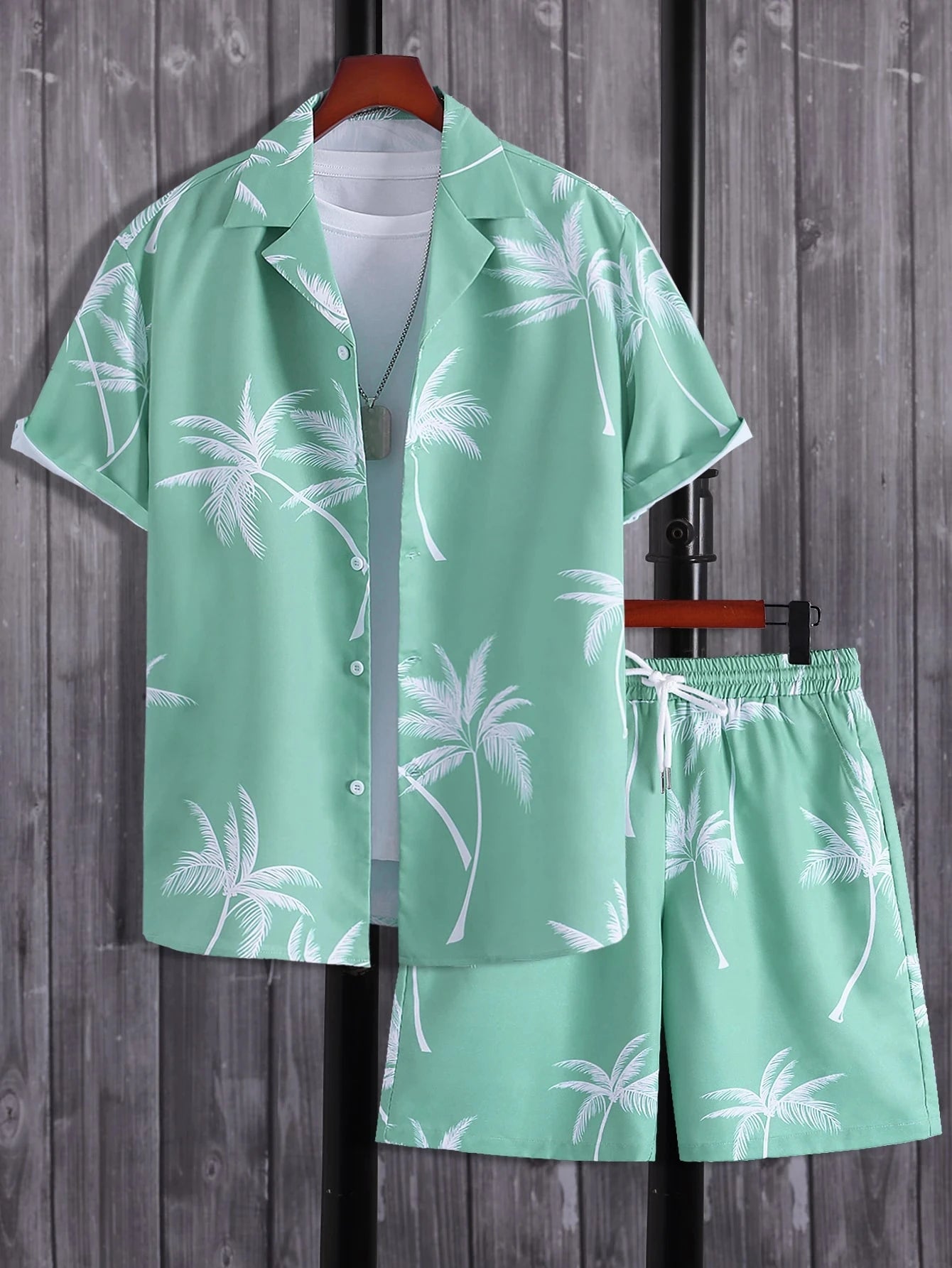 Hawaiian Coconut Tree Print Men's Shirt and Shorts Two-Piece Set Casual Vacation Men's Shirt Set Short Sleeve Button Shirt