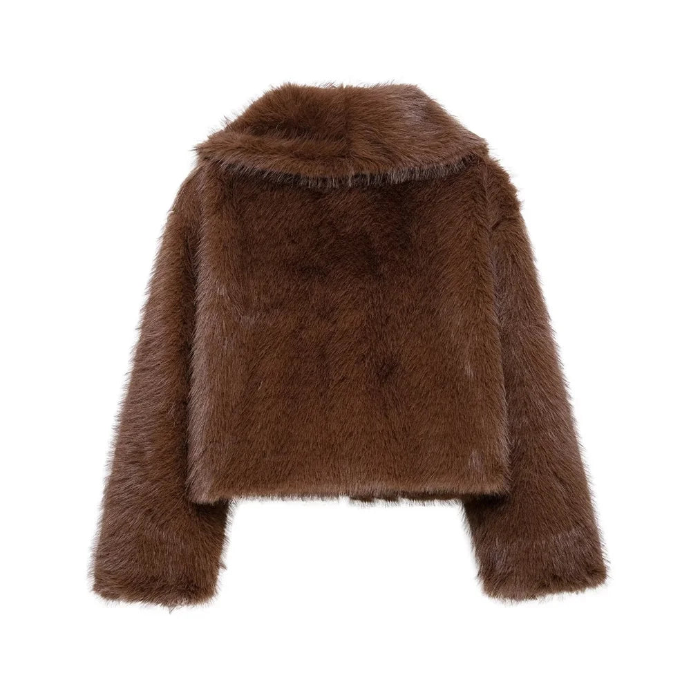 Exquisite loose fur short coar  long sleeved warm coat for women