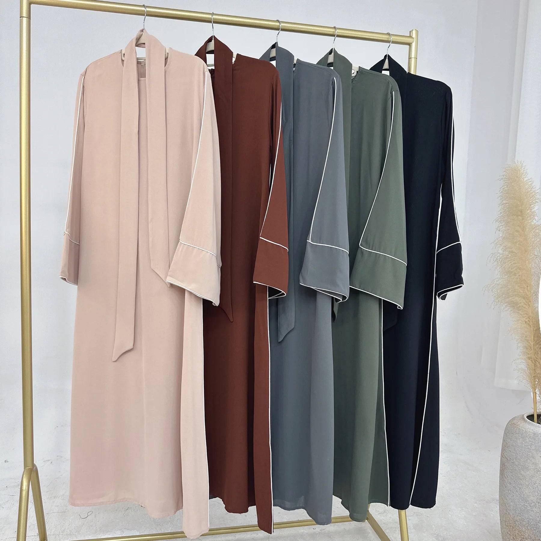 New Green Kaftan Abaya Wear Belted Design Catering to Islamic Modest Style in  Daily Life