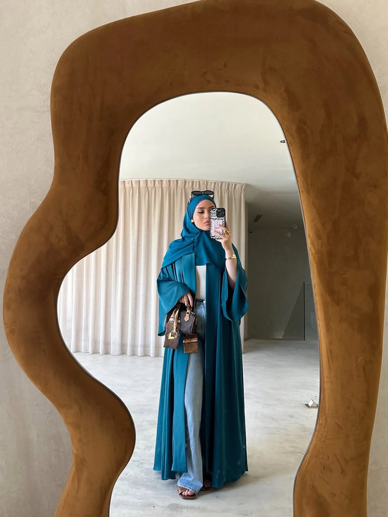 Women's solid color  and elegant cardigan abaya