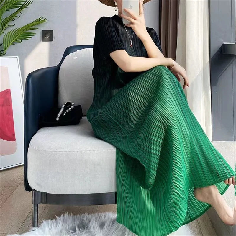 Long Dresses Elegant Party Dresses Woman Miyake Pleated Dress Female Gradient Long Loose Fashion Stitching Drape Bottoming Dress