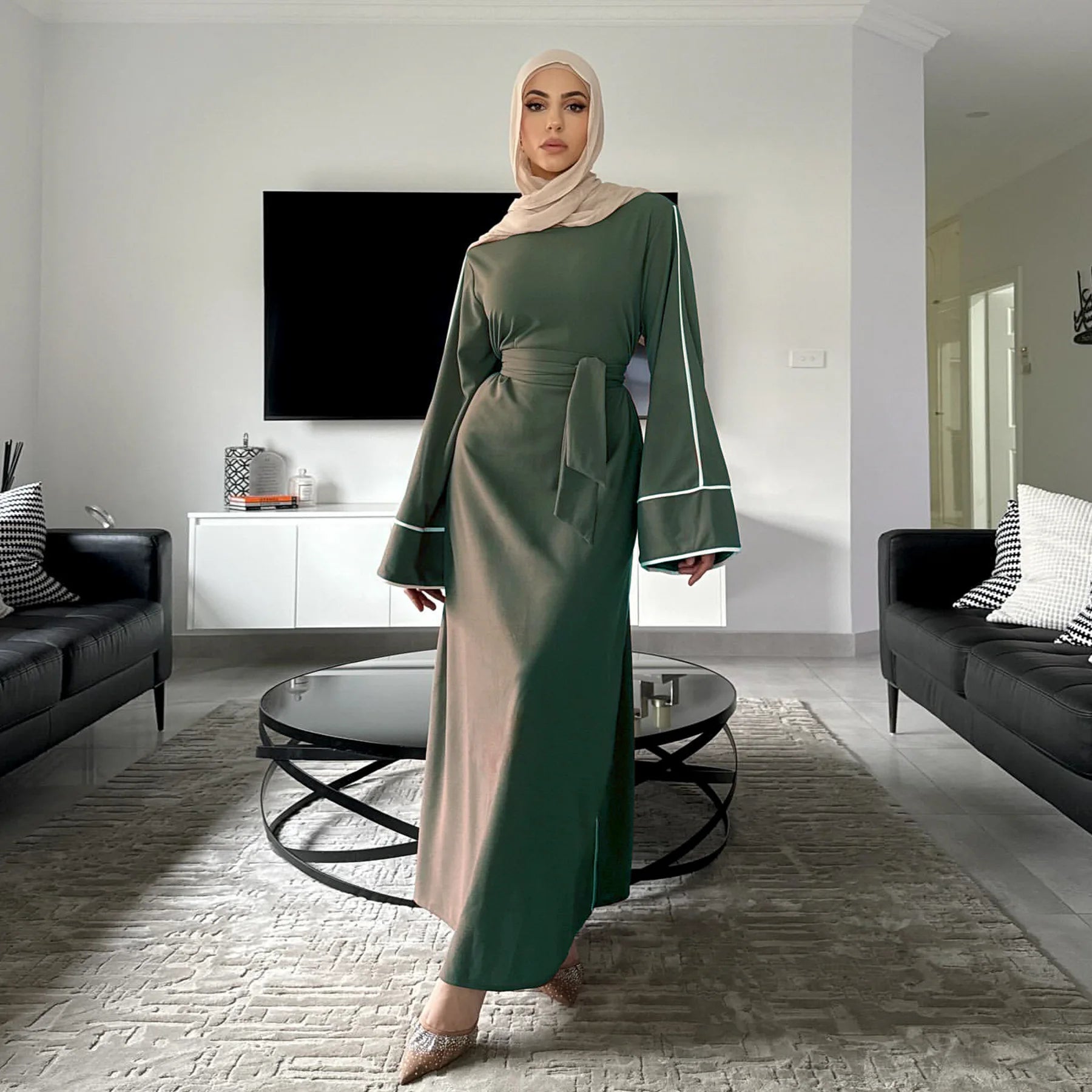 New Green Kaftan Abaya Wear Belted Design Catering to Islamic Modest Style in  Daily Life