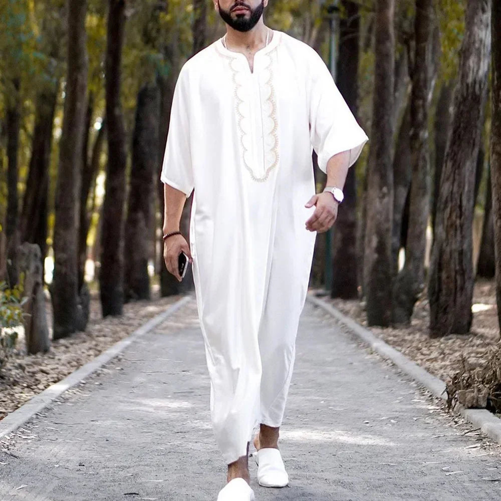 New 2025 Islamic Clothing Men Robe Kaftan Muslim Man Moroccan Casual Long Dress Arabic Striped Robe Middle East National Costume