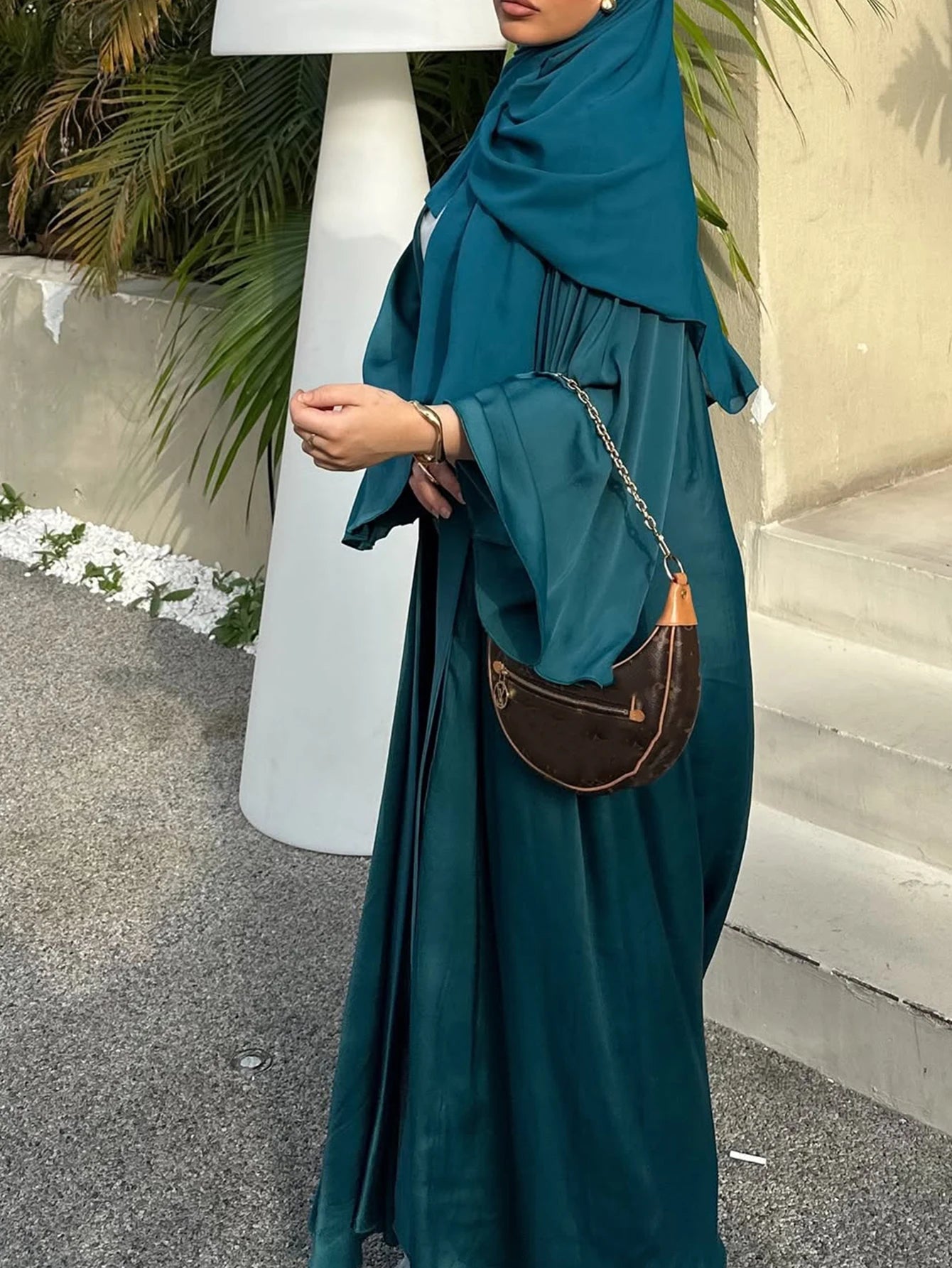 Women's solid color  and elegant cardigan abaya