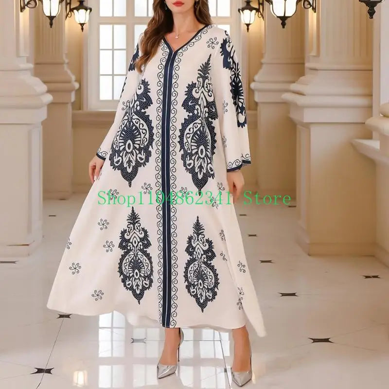 Women  Dress Embroidered Robes Dress Full Cover Middle East